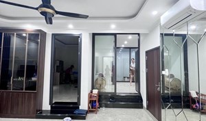 Bán căn tập thể cực VIP phố Nguyễn An Ninh, 180m SD, KD online