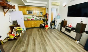 Bán căn CCMN phố Đại từ, 43m, MT 4m, có thang máy
