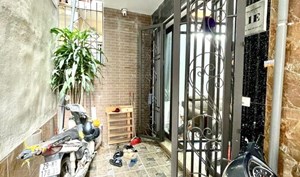 Bán nhà Hoàng mai 30m x 5 tầng, 3 PN