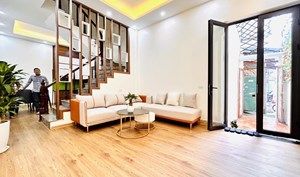 Bán nhà phố Đông Thiên, 41m x 4 tầng, MT 3.8m