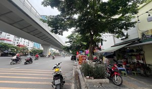 Bán nhà mặt phố Dương Văn Bé, 90m, mặt tiền 7.3m, giá chào 32 tỷ
